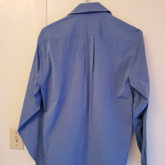 Men's Dress Long Sleeve Blue Collared Shirt - Picture 7 of 7